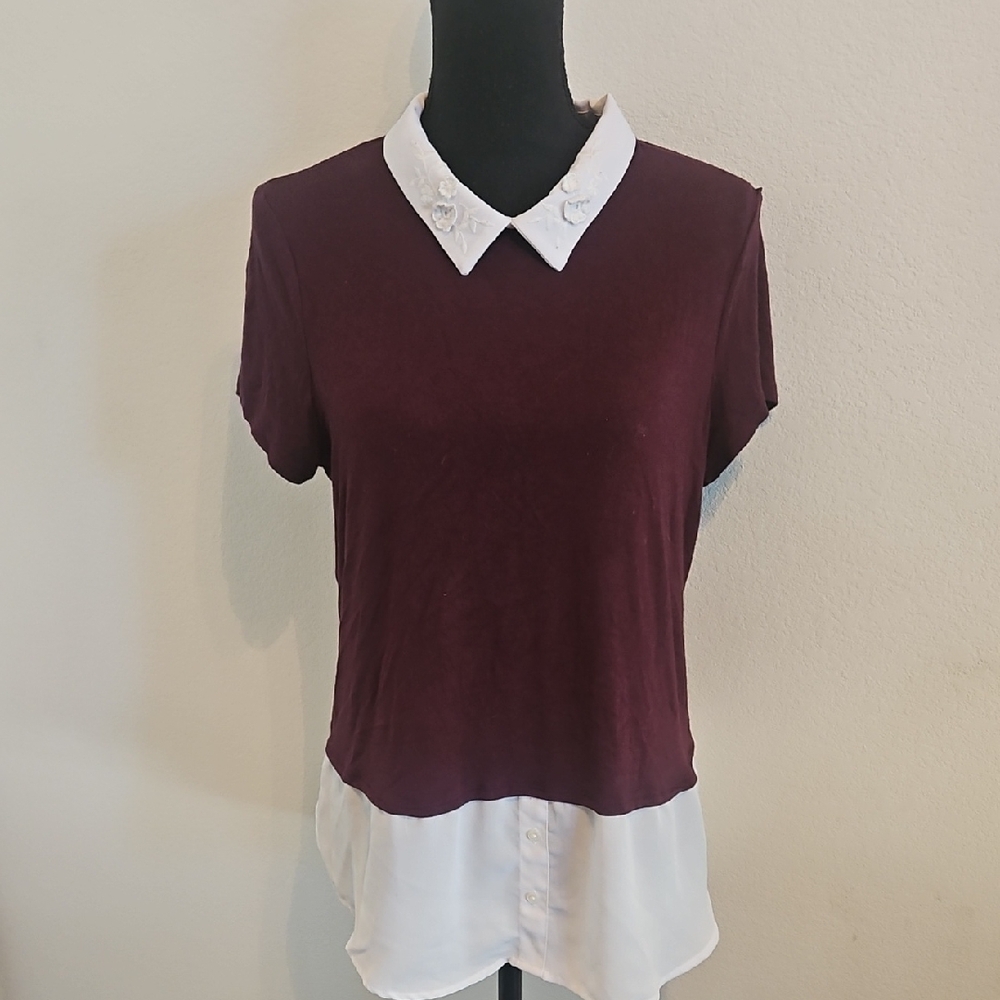 Burgundy & White Collared Top
